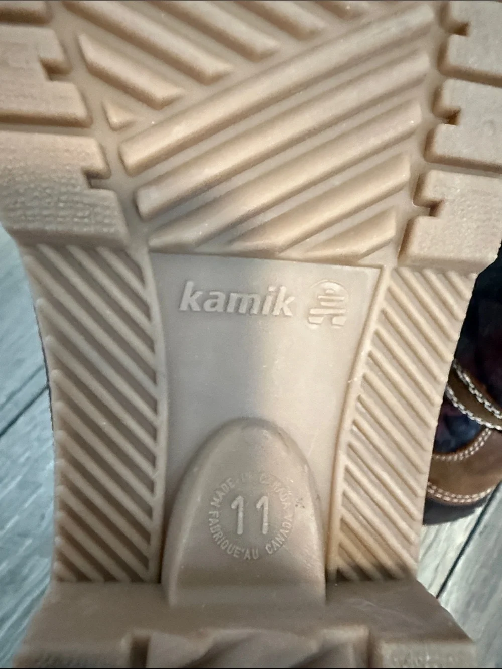 Kamik tall lace